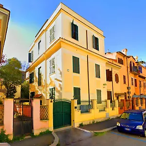 https://villa-luzzatti.it-romehotels.com