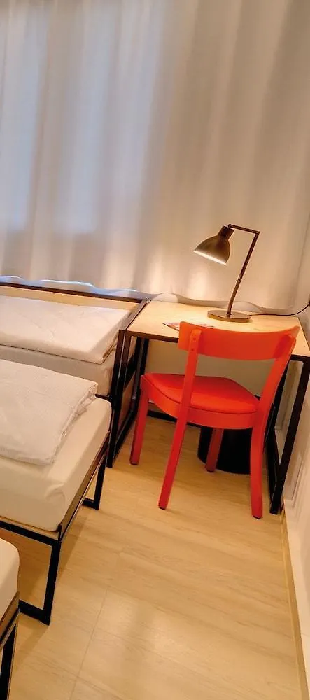 Meininger Milano Lambrate 0*, Milaan Italië
