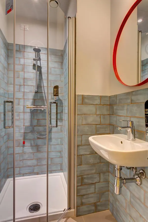 Meininger Milano Lambrate Albergue